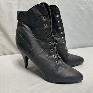 1980's Victorian Black Ankle Bootie 265M Goth Whimsi Witch Tease Vintage